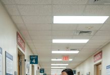 “While sitting at the airport gate, I received a chilling voice memo from my son trapped inside my sister-in-law’s storage shed: ‘Dad, if you get this… Phyllis took my phone. I’m so hungry. I don’t know how many more days…’ I called 911 instantly and rushed to the hospital, only for the detective to close her eyes and whisper, ‘Six days in that shed. Your ex-wife defended them.'”