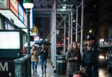 “The first time my husband abandoned me, I was heavily pregnant and trapped inside a broken elevator while he rushed to help his ex-girlfriend. Hours later, when he finally came back and realized what he had risked, he fell hard on his knees, crying out: “Please, forgive me! I didn’t know!” But as I looked down at him with cold eyes, I whispered a secret that shattered his soul forever.”