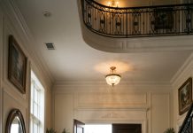 “My husband shoved me to the floor because I defied my mother-in-law, barking: ‘Let’s get a divorce!’ As I immediately called my father to pick us up, my mother-in-law laughed cynically. She thought we were completely helpless, but exactly ten minutes later, five men in tailored black suits arrived at the door…”
