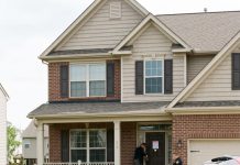 “My mother-in-law forced me to slow-roast a leg of lamb for my pregnant sister-in-law. When I refused, she violently hurled a ceramic bowl straight at my head. Just as chaos erupted, my husband walked in, looked at his furious mother, and screamed, ‘Both of you, get out of my house right now!’ But as I packed my bags, I realized the terrifying truth—it wasn’t my mother-in-law he was kicking out. Who was he protecting?”